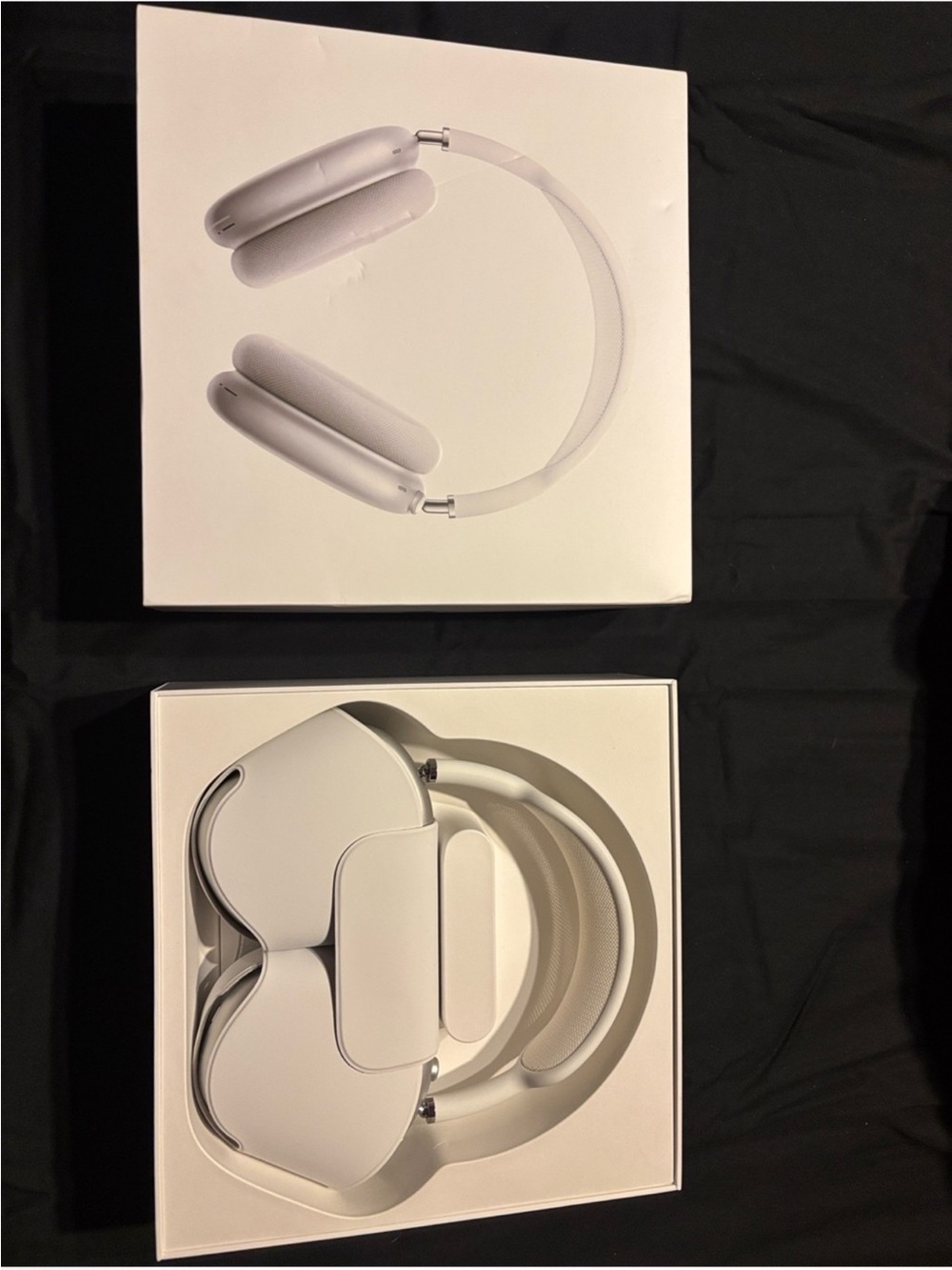 Apple AirPods Max White Over-Ear Headphones